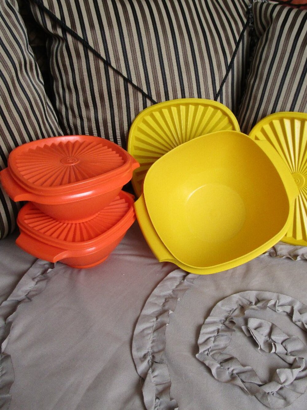 lot of Tupperware containers